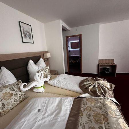 Hotel Sonne Вайнгартен Екстериор снимка