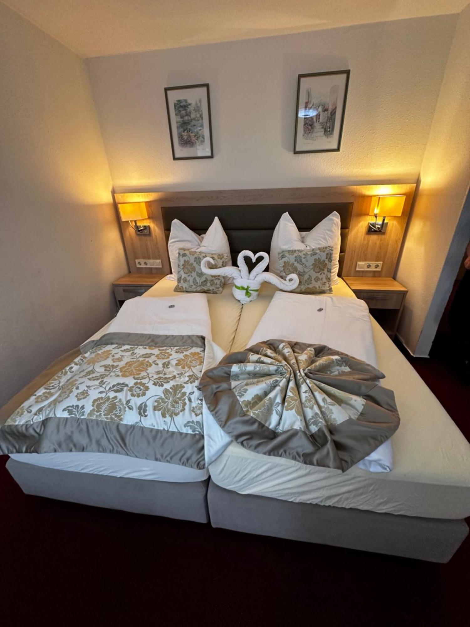 Hotel Sonne Вайнгартен Екстериор снимка